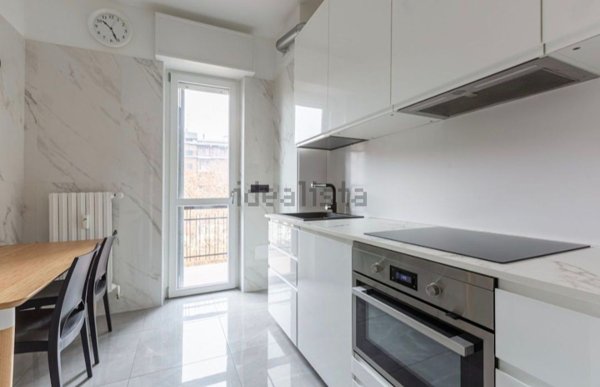 appartamento in vendita a Milano in zona Famagosta