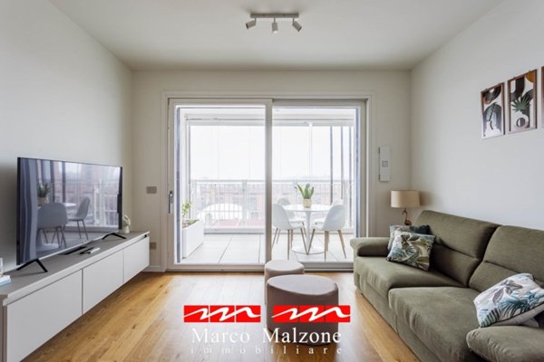 appartamento in vendita a Milano in zona Lorenteggio