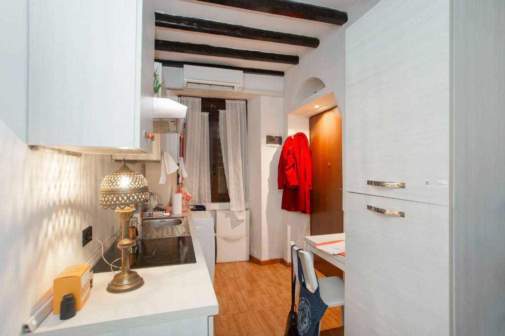 appartamento in vendita a Milano in zona Porta Venezia