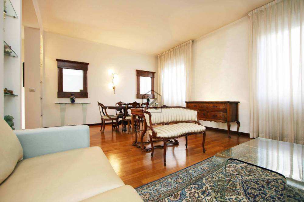 appartamento in vendita a Milano in zona Forlanini