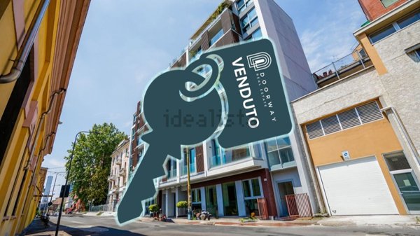 appartamento in vendita a Milano in zona Sempione