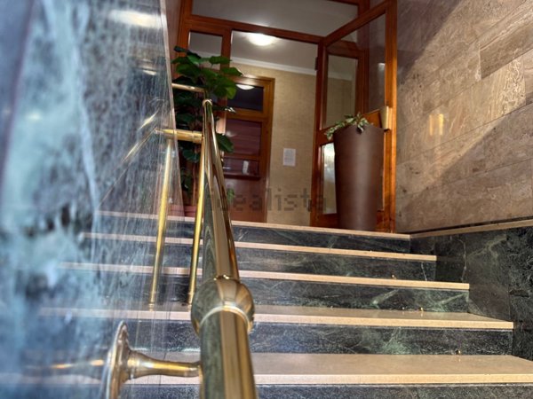 appartamento in vendita a Milano in zona Baggio