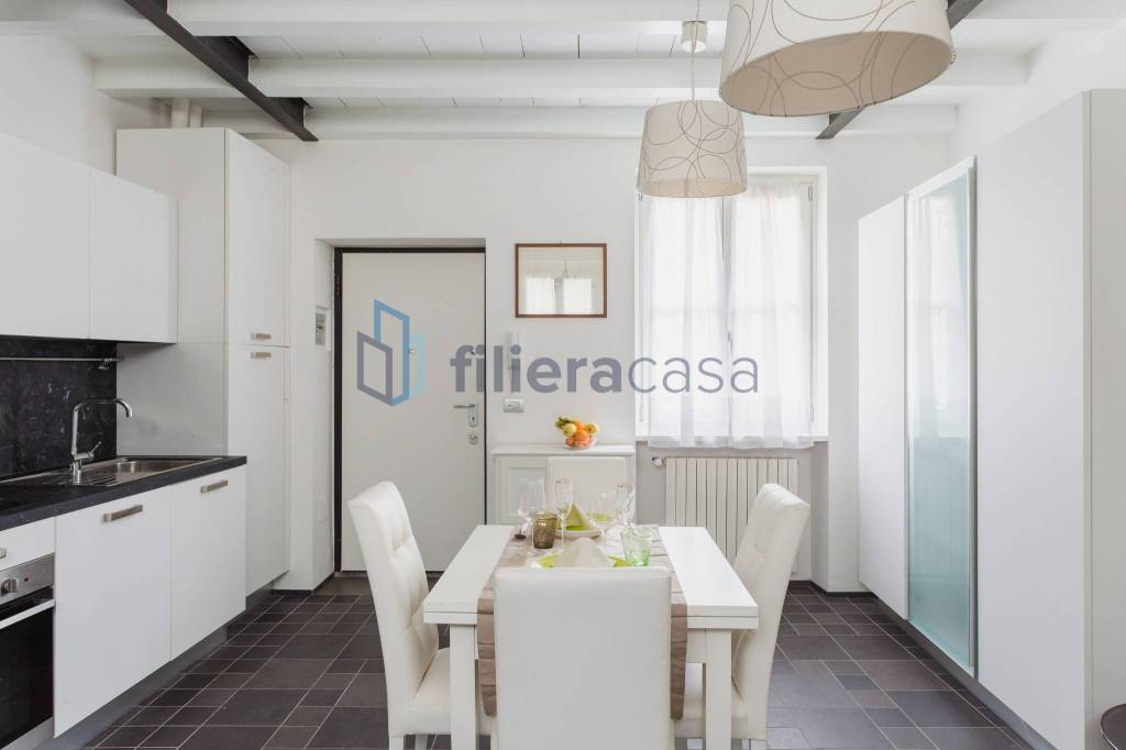 appartamento in vendita a Milano in zona Solari