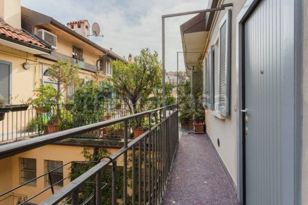 appartamento in vendita a Milano in zona Solari