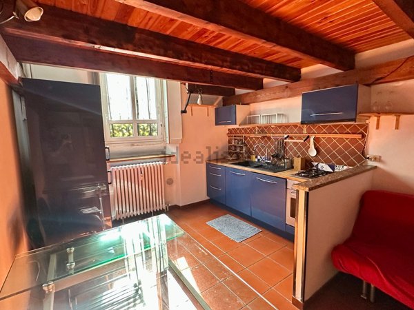 appartamento in vendita a Milano in zona Porta Genova