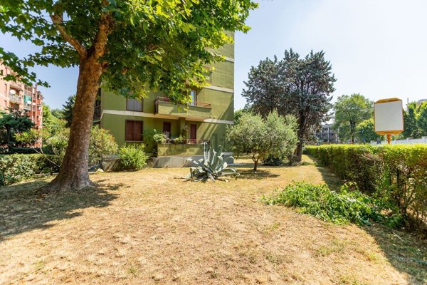 appartamento in vendita a Milano in zona Comasina