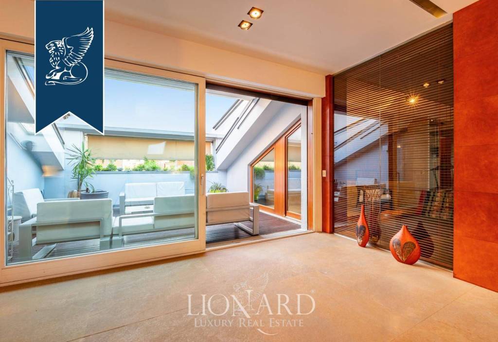 appartamento in vendita a Milano in zona Guastalla