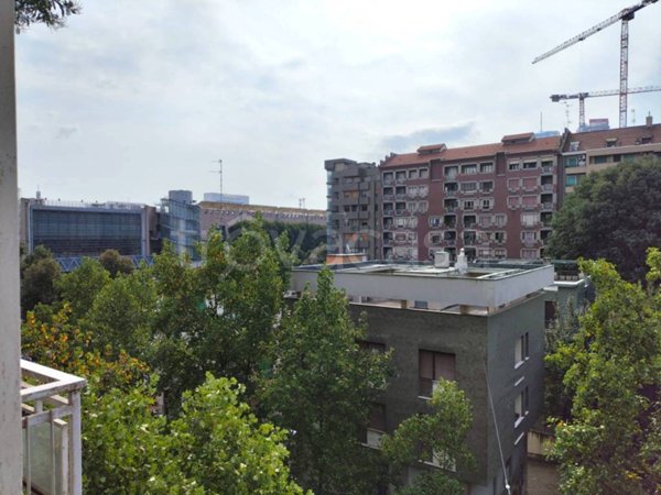 appartamento in vendita a Milano in zona Il Portello