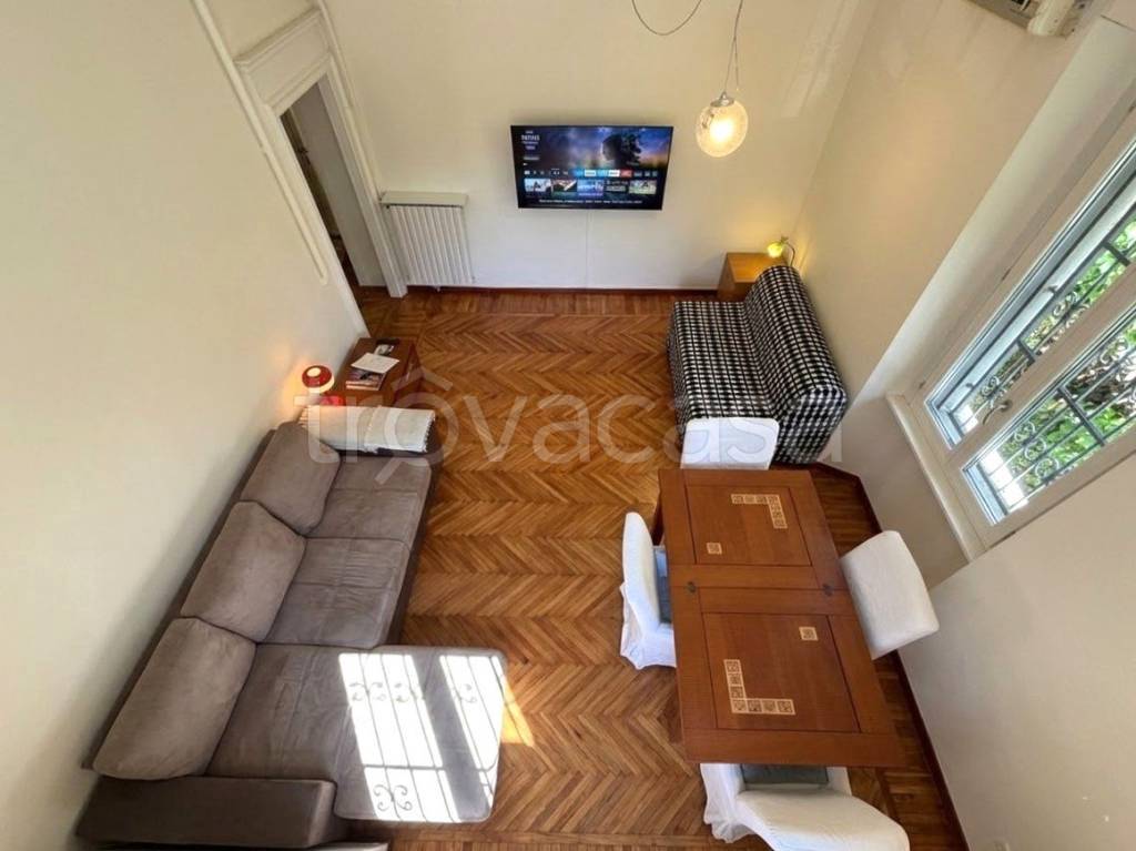 appartamento in vendita a Milano in zona XXII Marzo