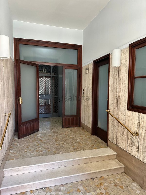 appartamento in vendita a Milano in zona Cinque Giornate