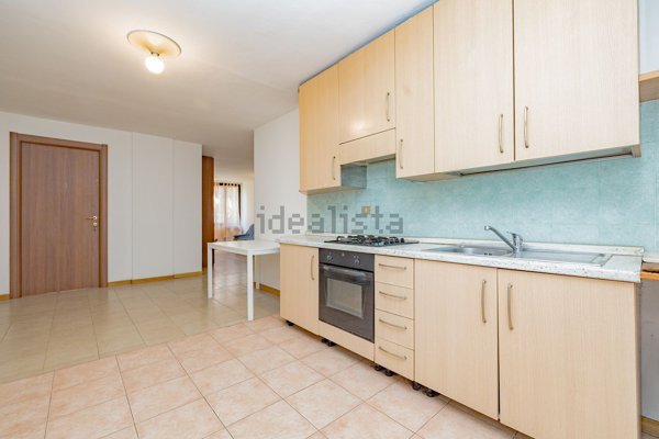 appartamento in vendita a Milano in zona Bocconi