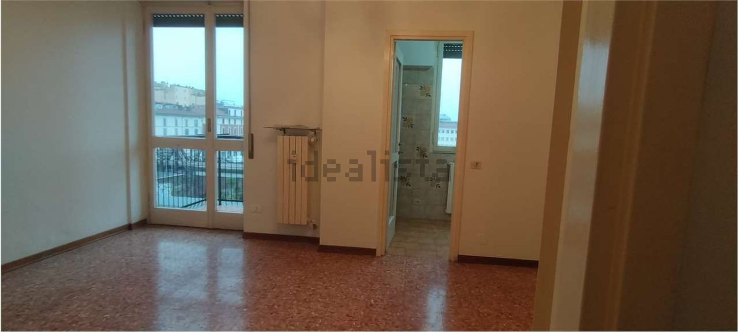 appartamento in vendita a Milano in zona Porta Genova