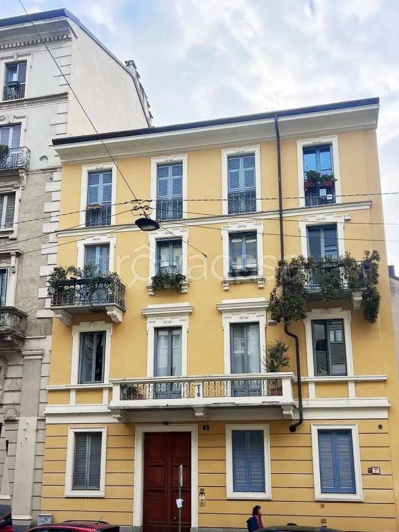 appartamento in vendita a Milano in zona Sempione