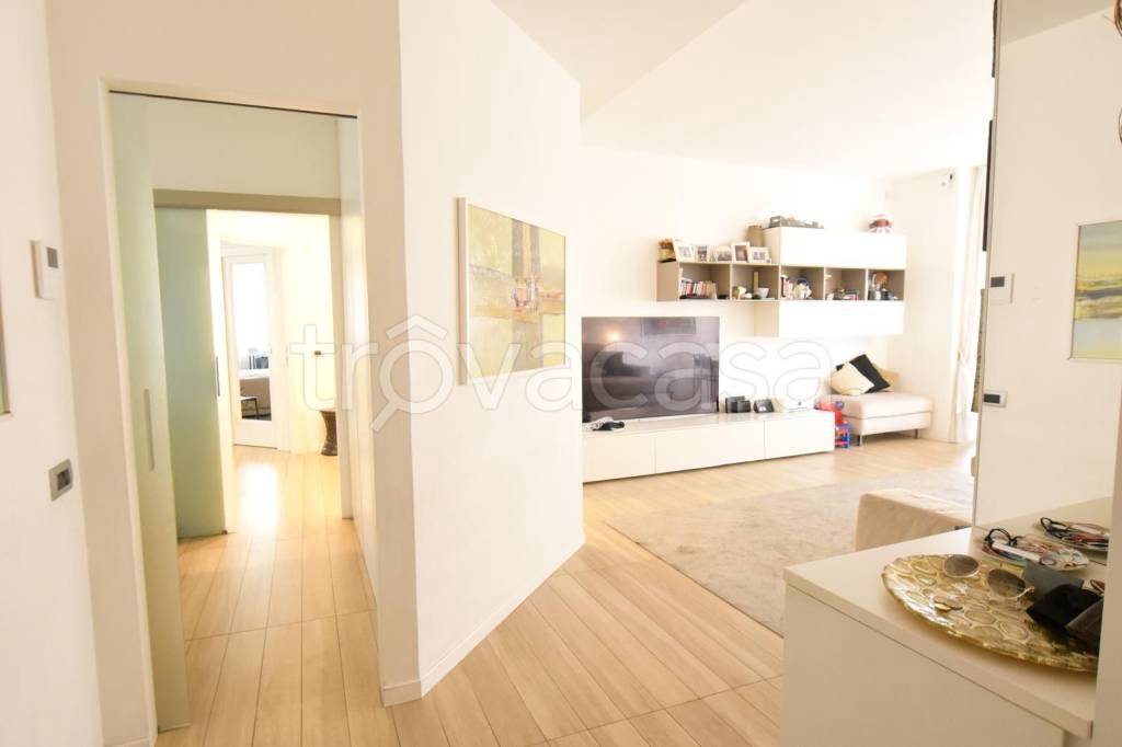 appartamento in vendita a Milano in zona Sempione