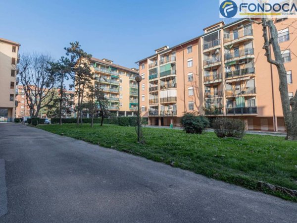 appartamento in vendita a Milano in zona Chiesa Rossa