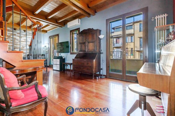 appartamento in vendita a Milano in zona Cascina dei Pomi