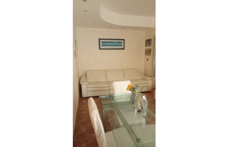 appartamento in vendita a Milano in zona Famagosta