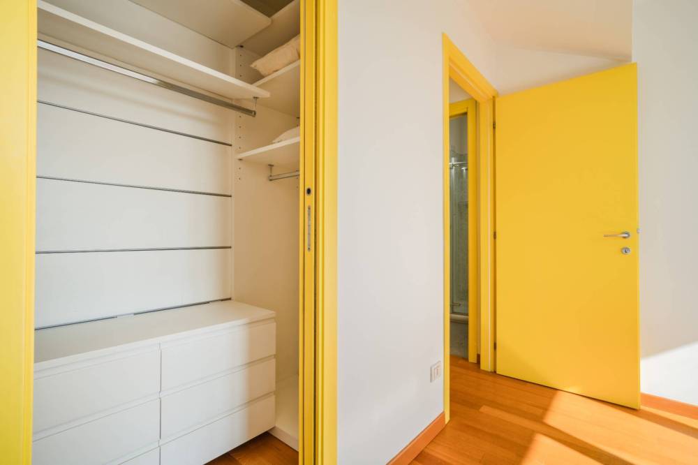 appartamento in vendita a Milano in zona Porta Genova