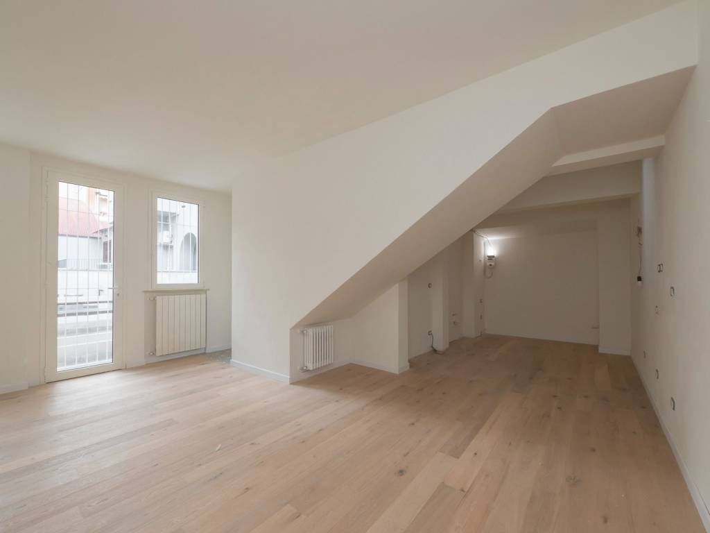 appartamento in vendita a Milano in zona Piazzale Lodi