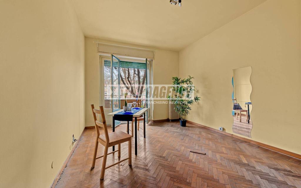 appartamento in vendita a Milano in zona Città Studi