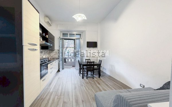 appartamento in vendita a Milano in zona QT8