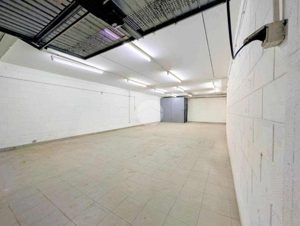 locale di sgombero in vendita a Milano in zona Dergano