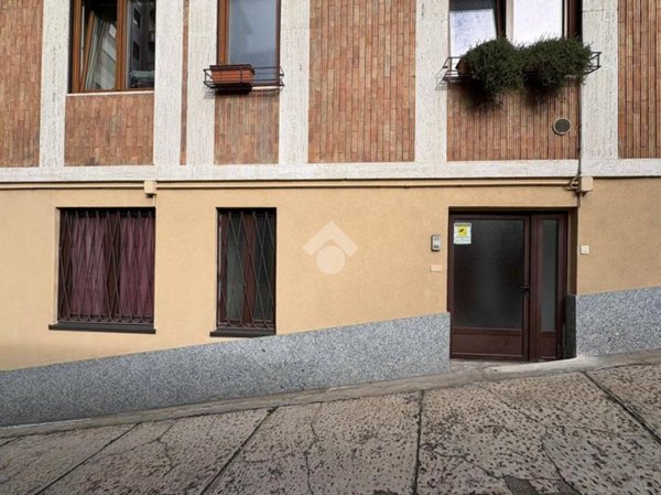 negozio in vendita a Milano