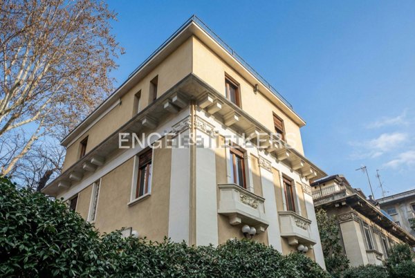 appartamento in vendita a Milano in zona Loreto