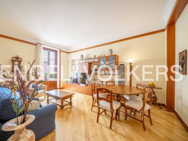 appartamento in vendita a Milano in zona Guastalla