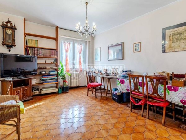 appartamento in vendita a Milano in zona Corvetto
