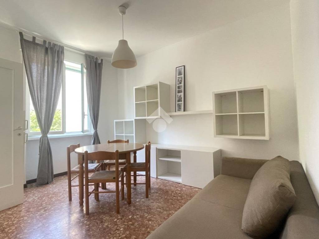 appartamento in vendita a Milano in zona Lorenteggio