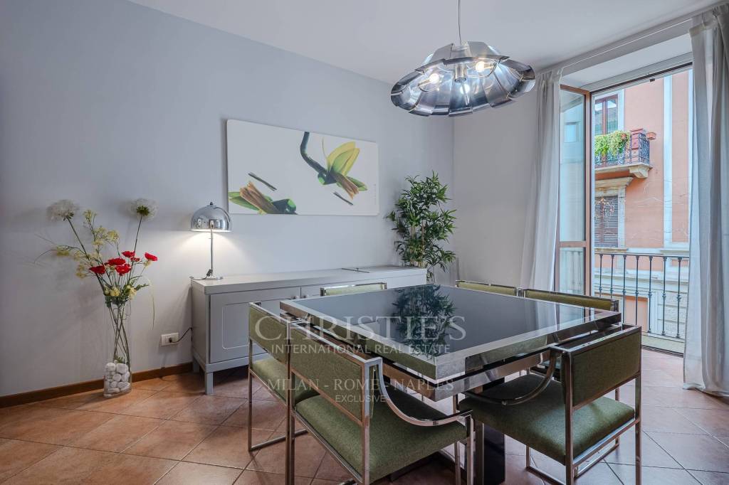appartamento in vendita a Milano in zona Porta Garibaldi