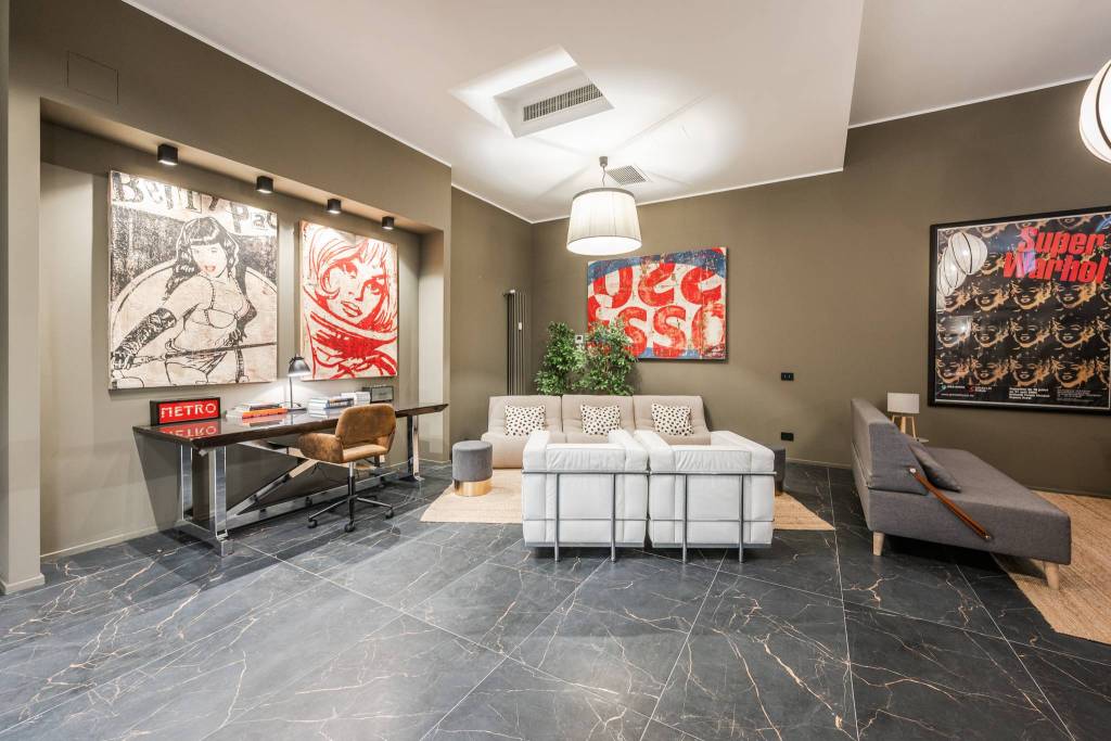 appartamento in vendita a Milano in zona Cadorna