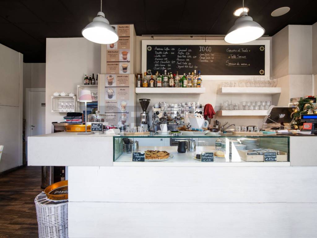 negozio in vendita a Milano in zona Centro Direzionale