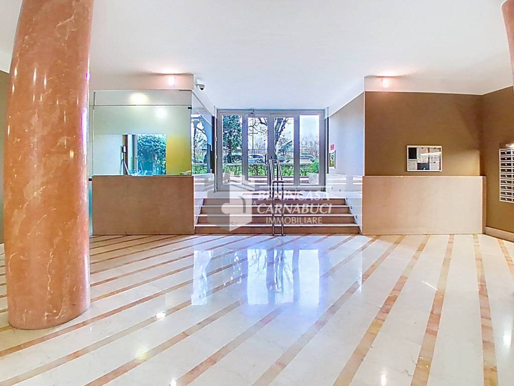 ufficio in vendita a Milano