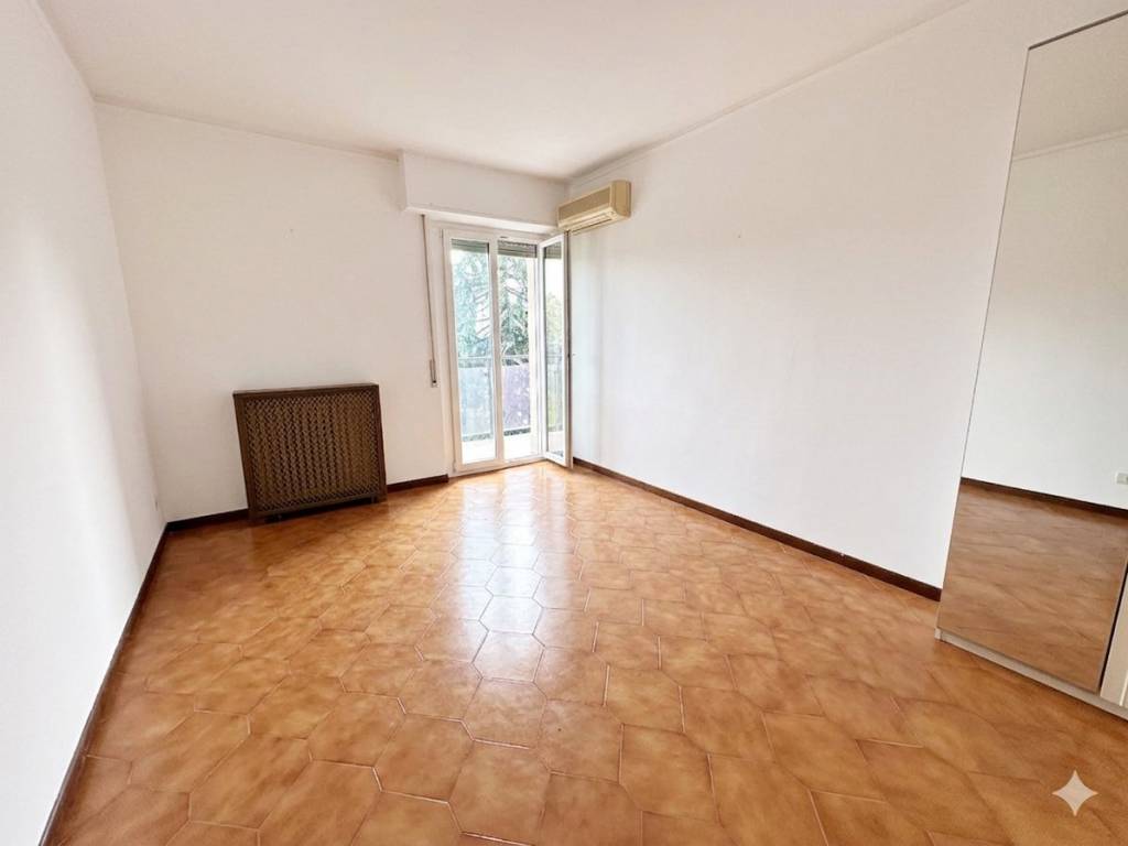 appartamento in vendita a Milano in zona Forlanini