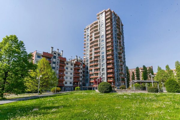 locale di sgombero in vendita a Milano