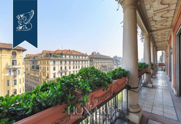 appartamento in vendita a Milano in zona Porta Monforte