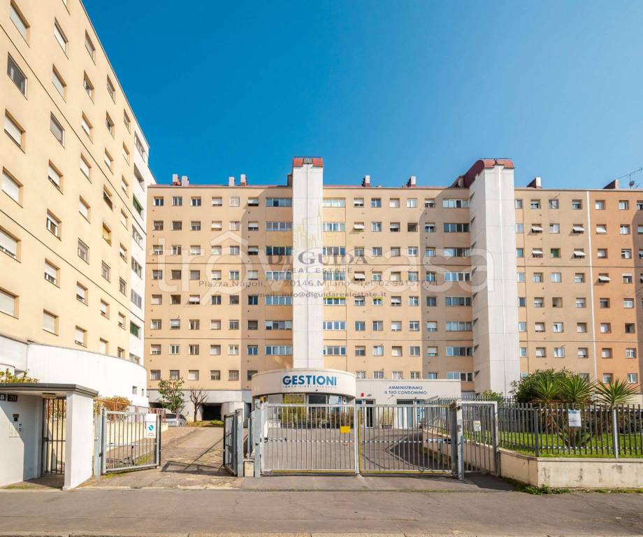 appartamento in vendita a Milano in zona Quarto Cagnino