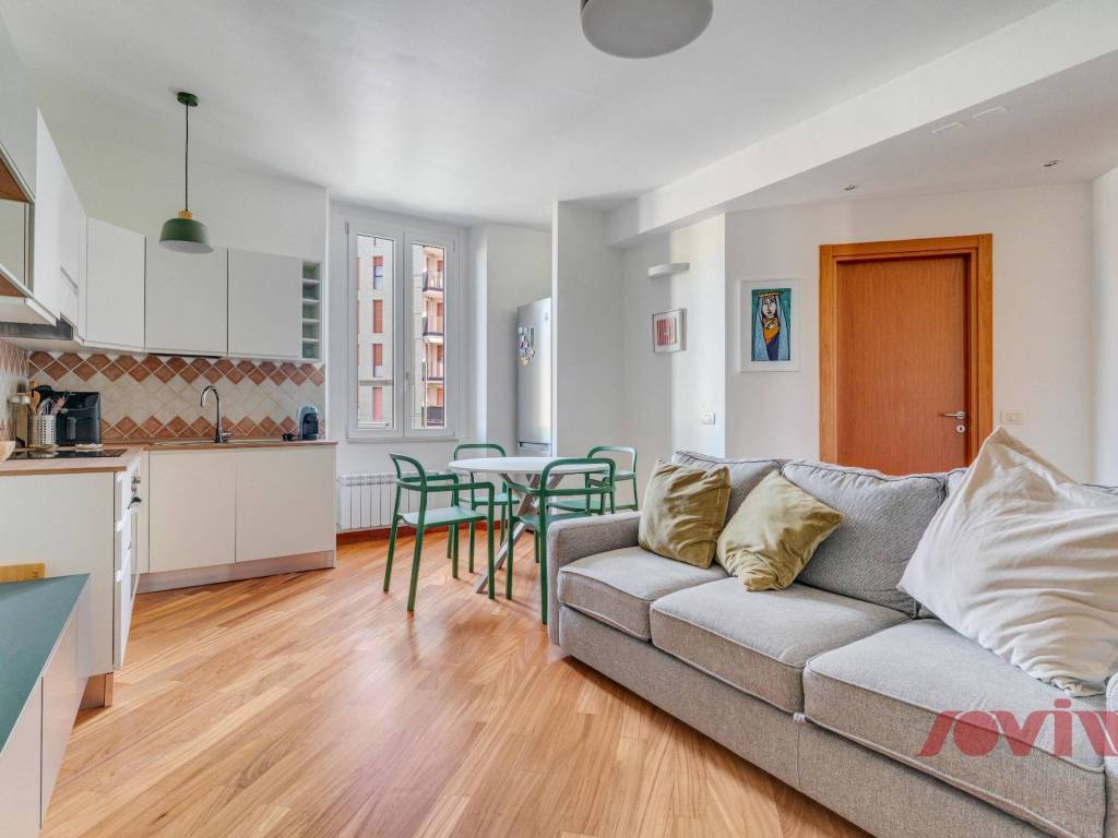 appartamento in vendita a Milano in zona Vigentino