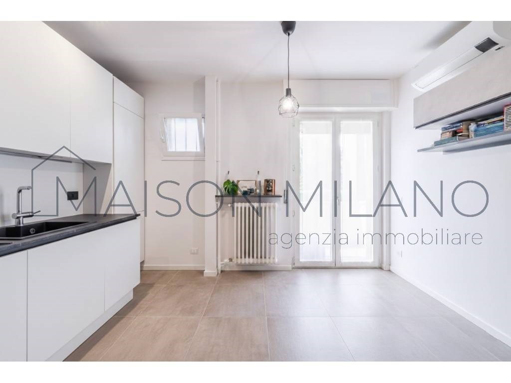appartamento in vendita a Milano in zona Bocconi