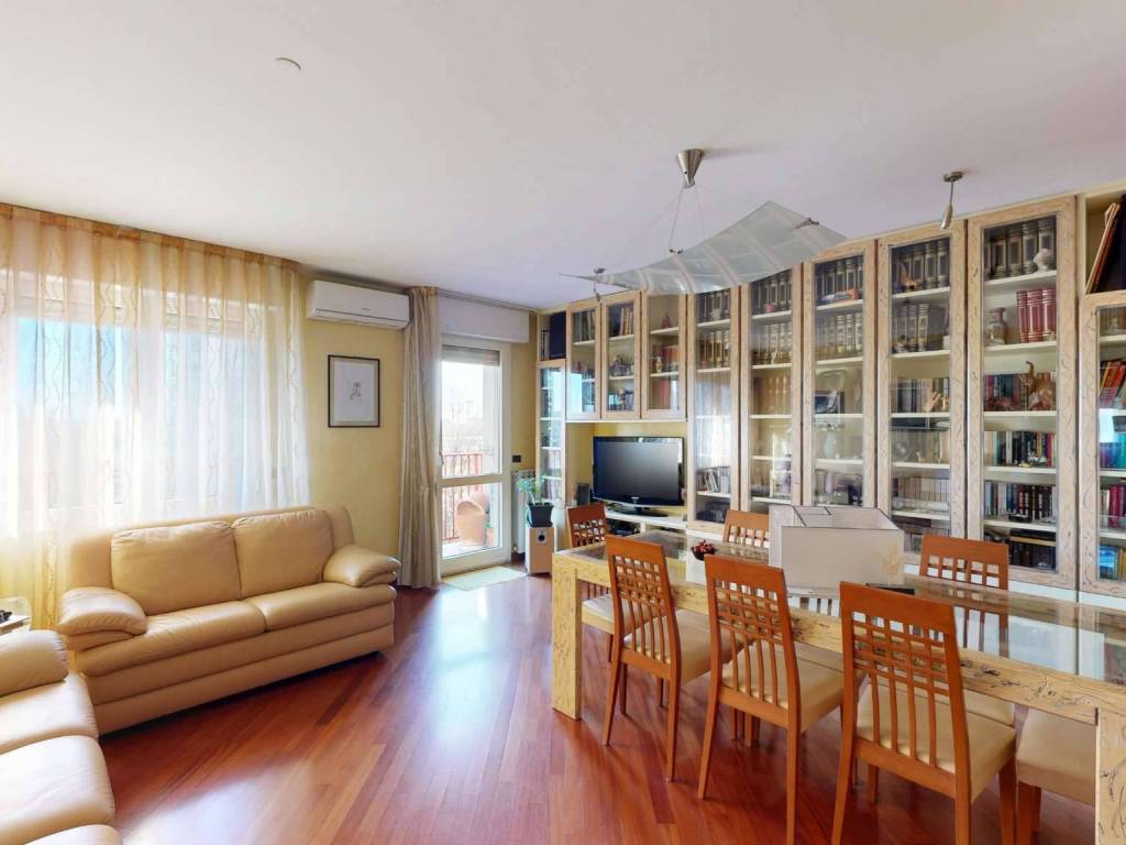 appartamento in vendita a Milano in zona Quarto Cagnino