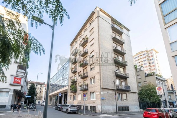 appartamento in vendita a Milano in zona Centro Direzionale