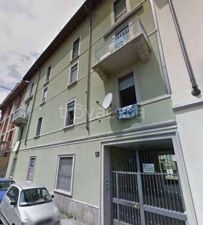 appartamento in vendita a Milano in zona Crescenzago