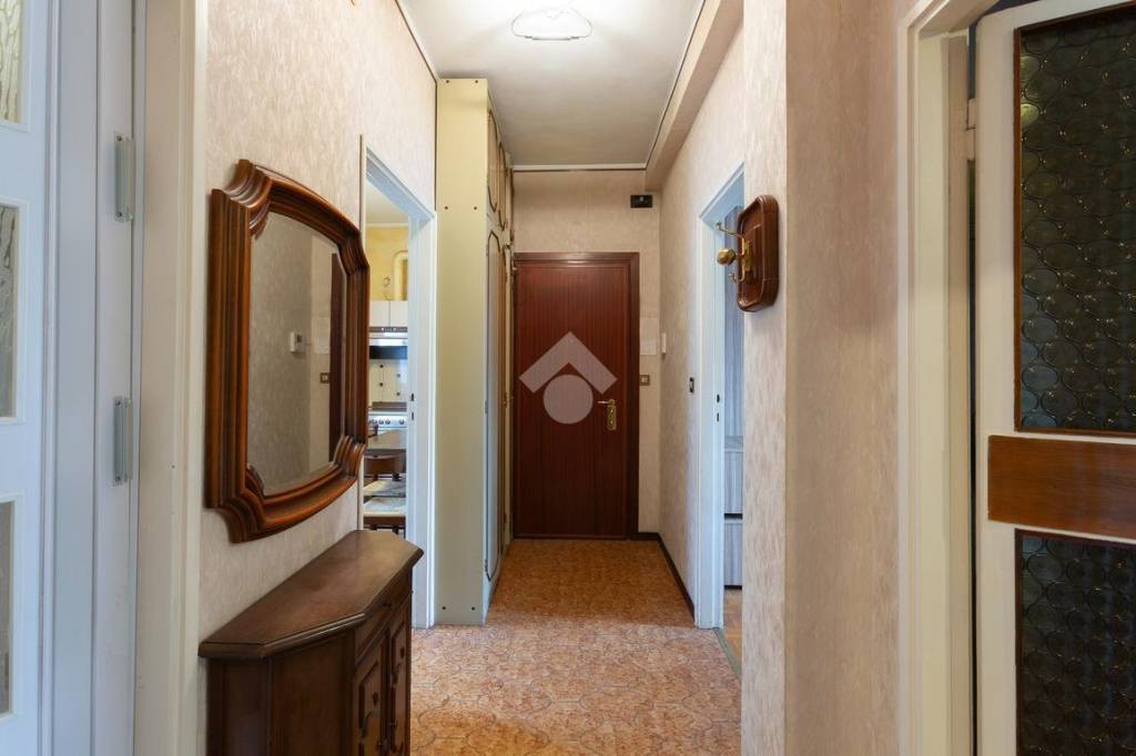 appartamento in vendita a Milano in zona Niguarda