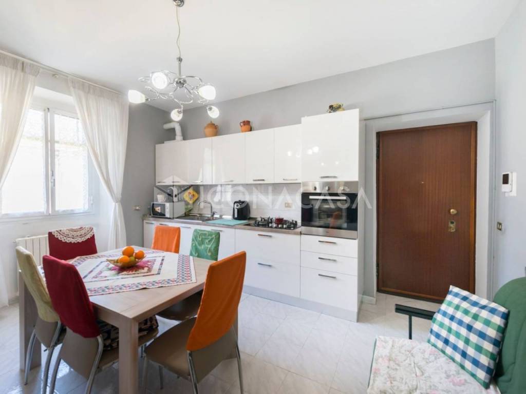 appartamento in vendita a Milano in zona Centro Direzionale