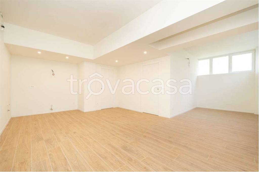 appartamento in vendita a Milano in zona Affori