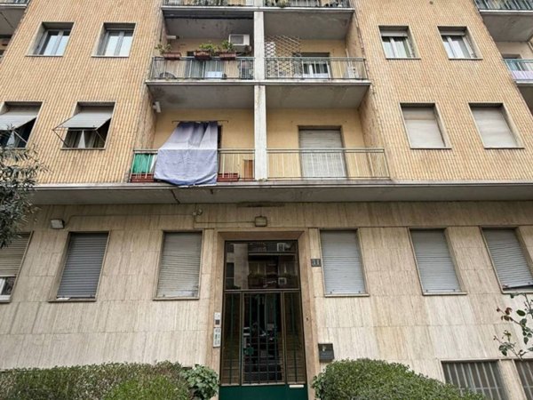 appartamento in vendita a Milano in zona Barona