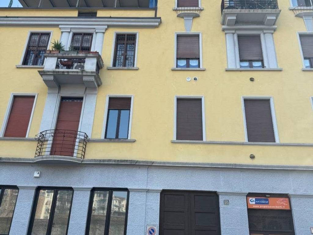 appartamento in vendita a Milano in zona Città Studi