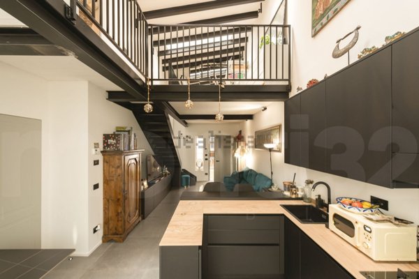 appartamento in vendita a Milano in zona Isola